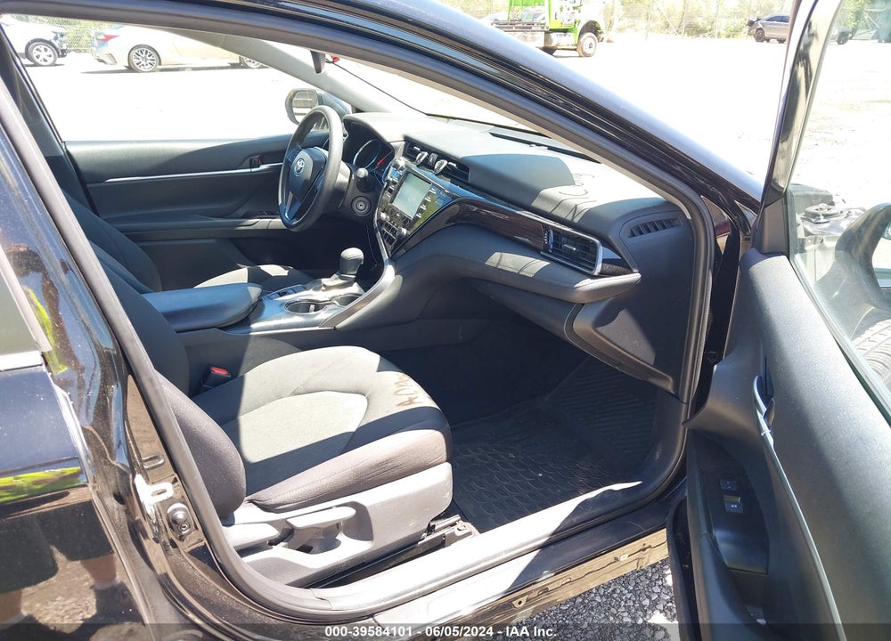 2020 TOYOTA CAMRY LE AWD VIN: 4T1C11BK0LU008784