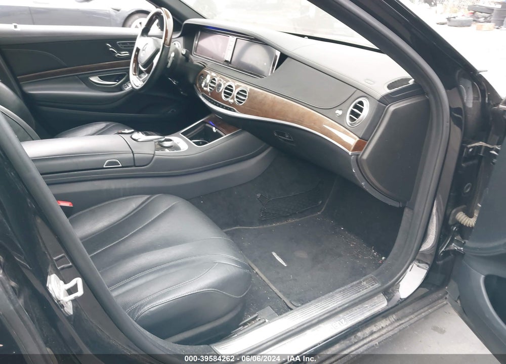 2016 MERCEDES-BENZ S 550 VIN: WDDUG8CB9GA222605