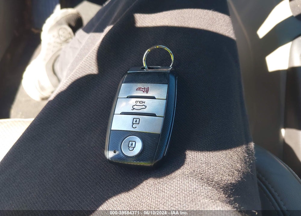 2015 KIA FORTE EX VIN: KNAFZ4A86F5264974