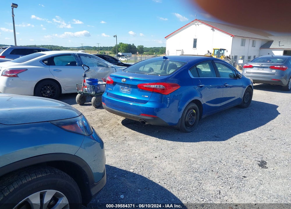 2015 KIA FORTE EX VIN: KNAFZ4A86F5264974