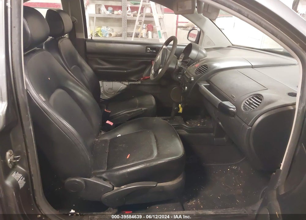 2006 VOLKSWAGEN NEW BEETLE 2.5 VIN: 3VWRW31CX6M400148