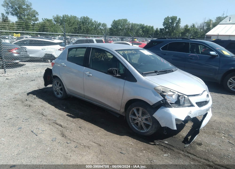 2013 TOYOTA YARIS SE VIN: JTDKTUD36DD570921