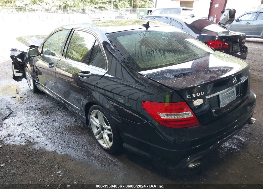 2013 MERCEDES-BENZ C 300 VIN: WDDGF8AB0DR293403