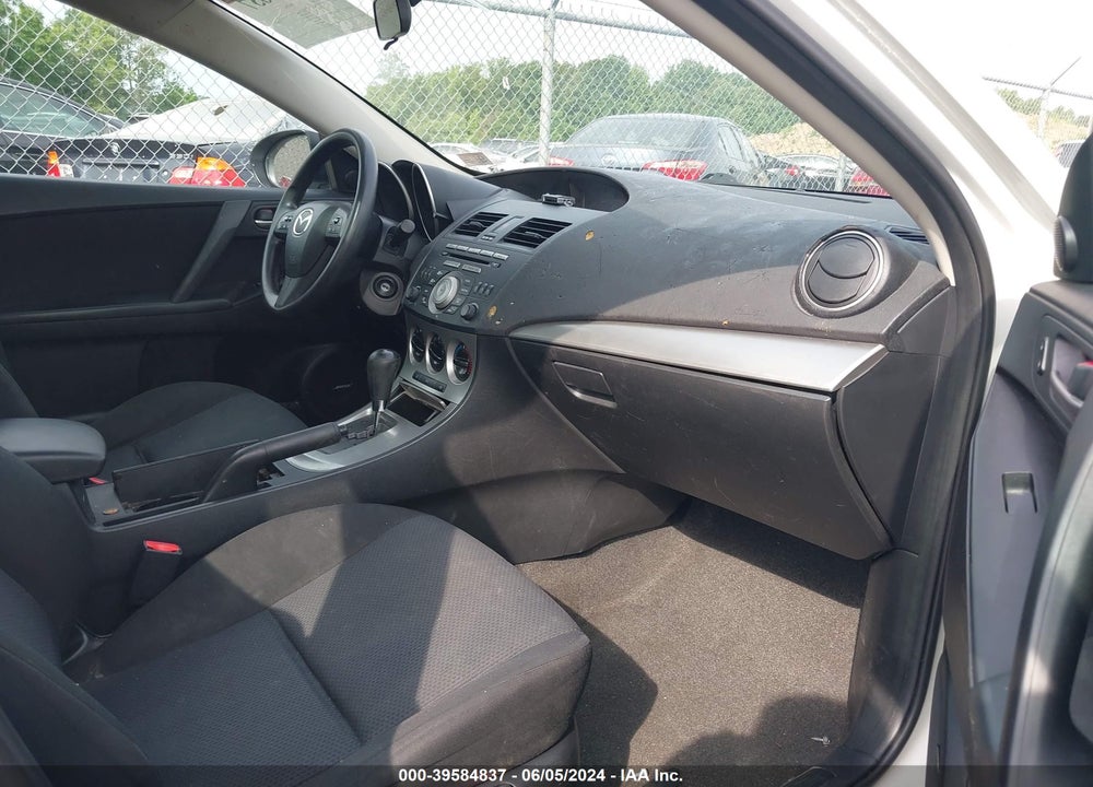 2010 MAZDA 3 I TOURING VIN: JM1BL1SG9A1242023