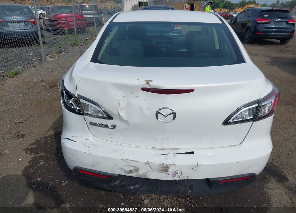 2010 MAZDA 3 I TOURING VIN: JM1BL1SG9A1242023