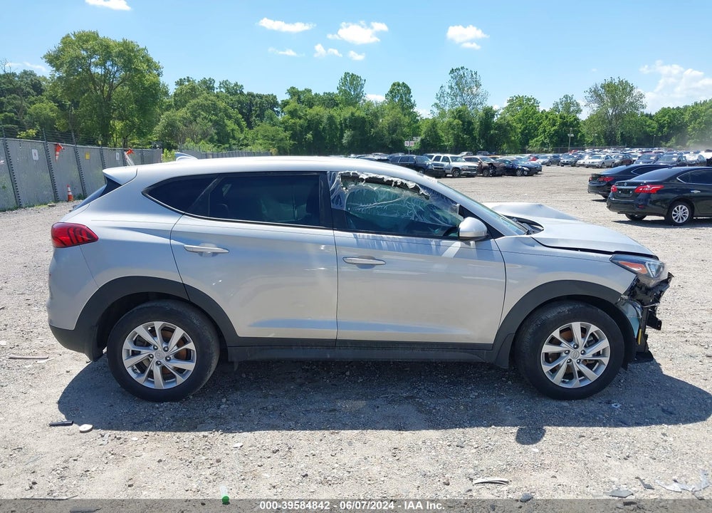 2021 HYUNDAI TUCSON SE VIN: KM8J23A49MU350156