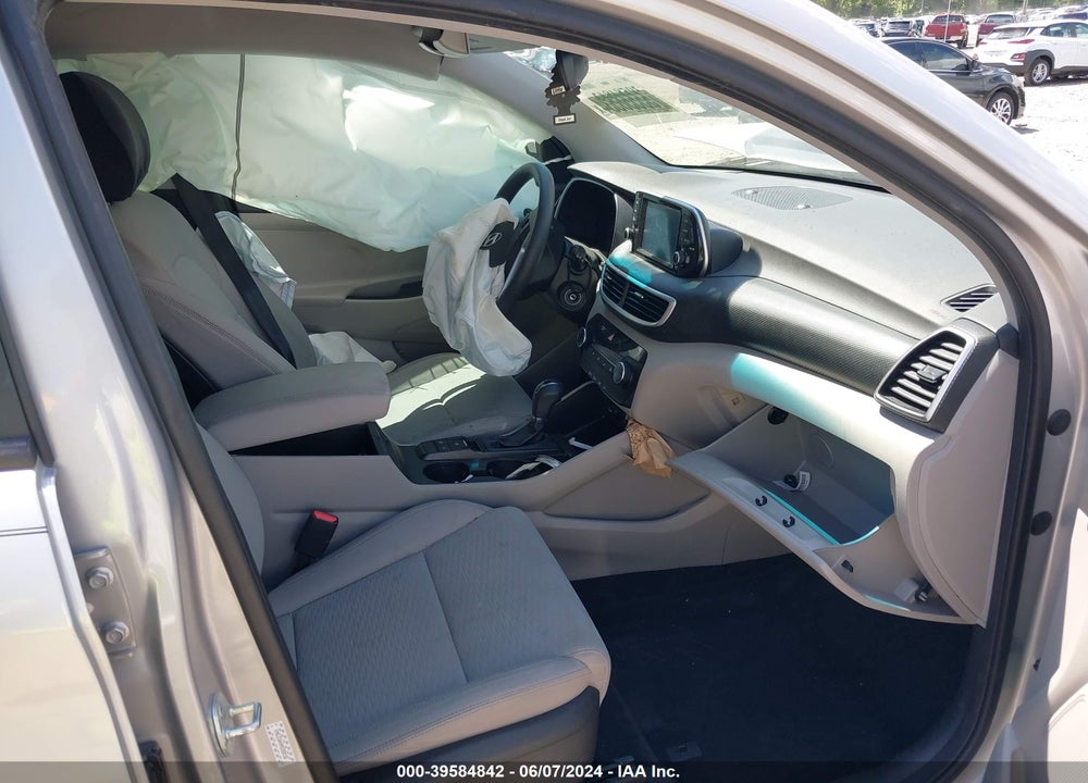 2021 HYUNDAI TUCSON SE VIN: KM8J23A49MU350156