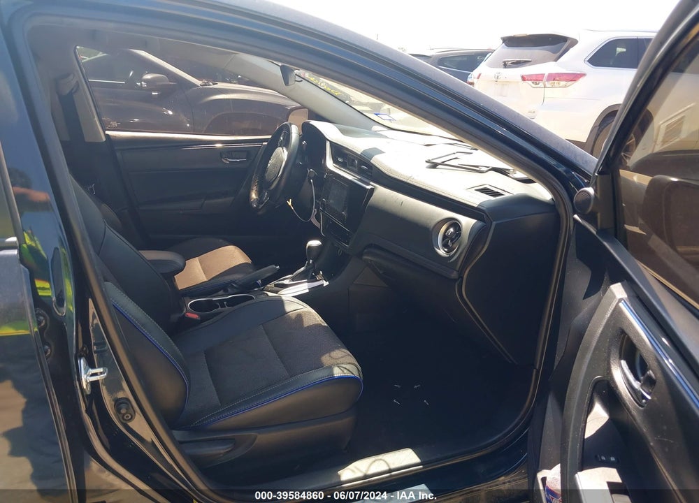 2018 TOYOTA COROLLA SE VIN: 2T1BURHE9JC121442