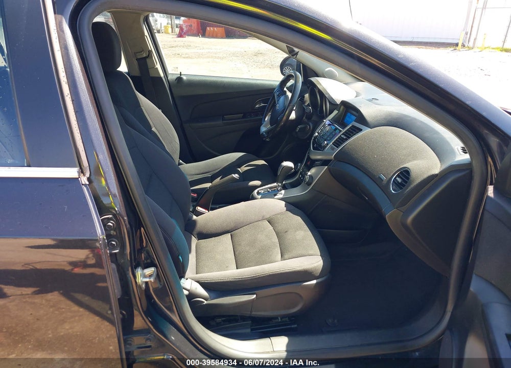 2014 CHEVROLET CRUZE 1LT AUTO VIN: 1G1PC5SB9E7325657