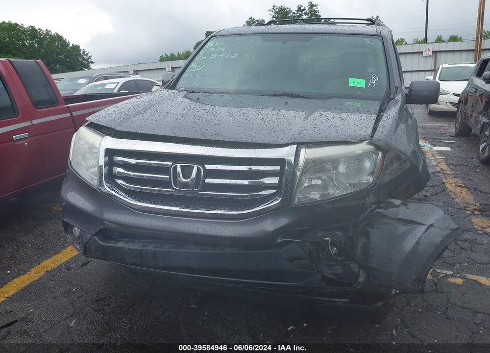 2015 HONDA PILOT SE VIN: 5FNYF3H33FB032582