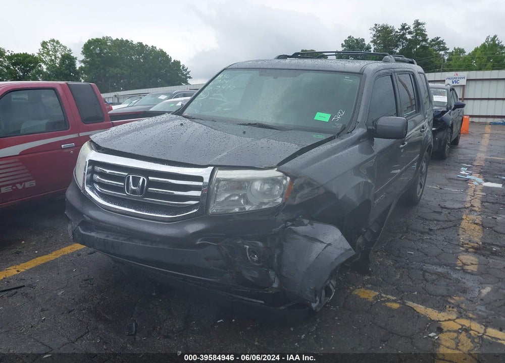 2015 HONDA PILOT SE VIN: 5FNYF3H33FB032582