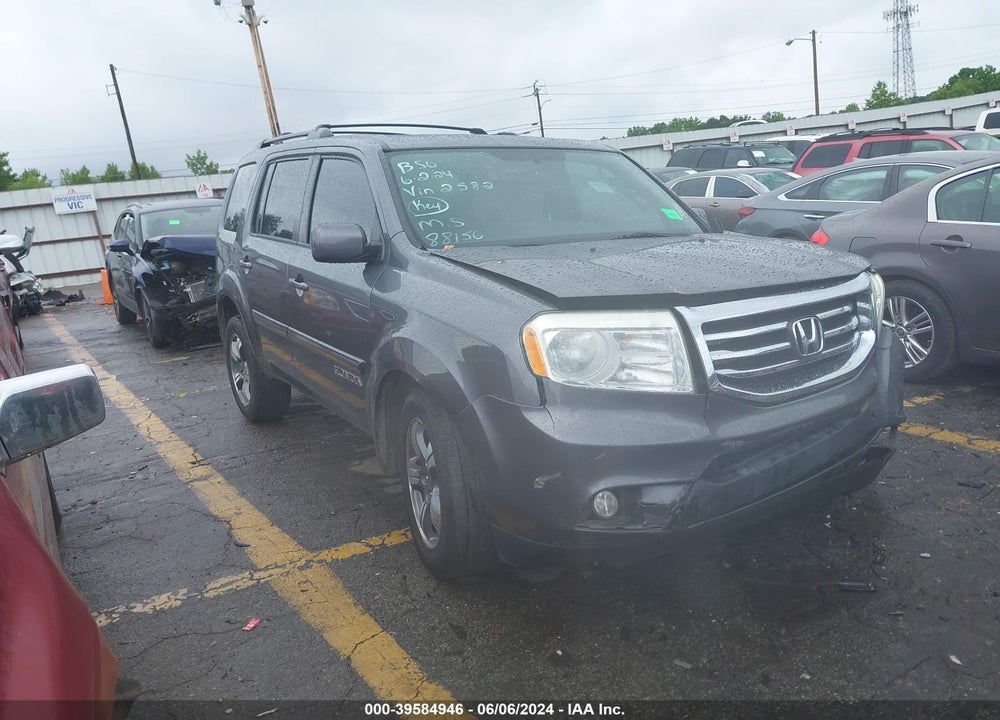 2015 HONDA PILOT SE VIN: 5FNYF3H33FB032582