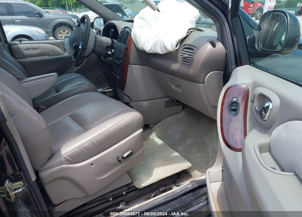 2003 CHRYSLER TOWN & COUNTRY LIMITED VIN: 2C8GP64L03R185936