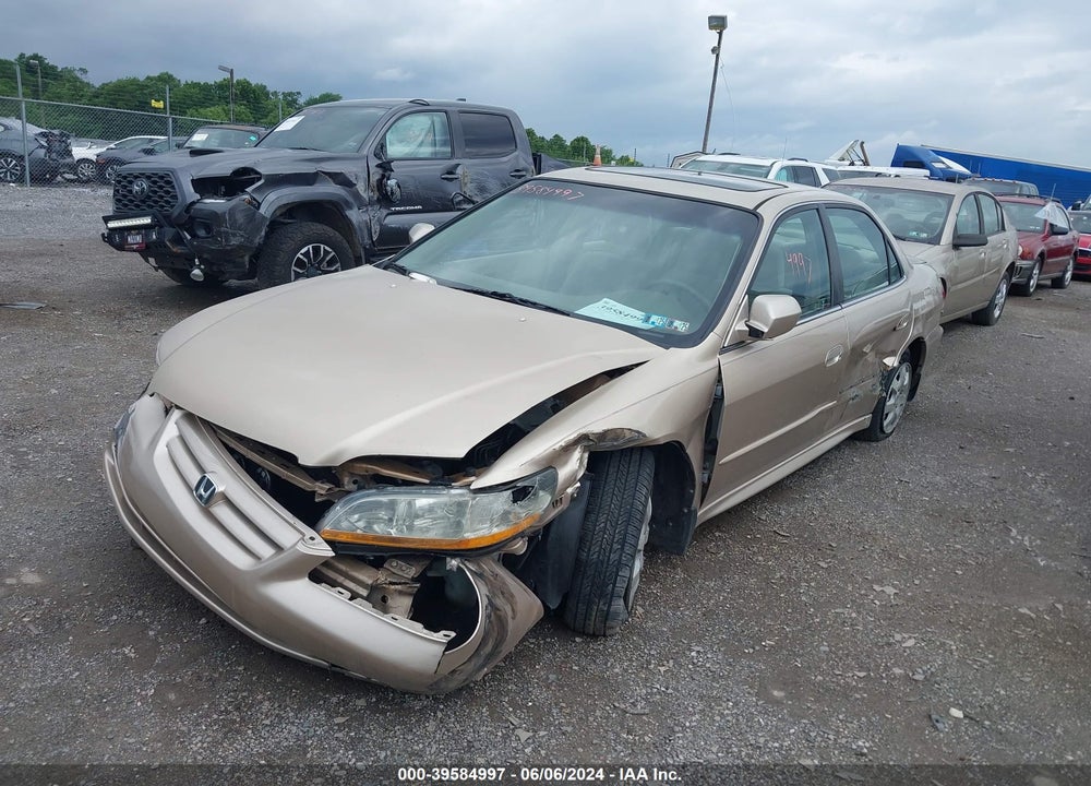 2002 HONDA ACCORD 2.3 EX/2.3 SE VIN: 1HGCG66842A078028