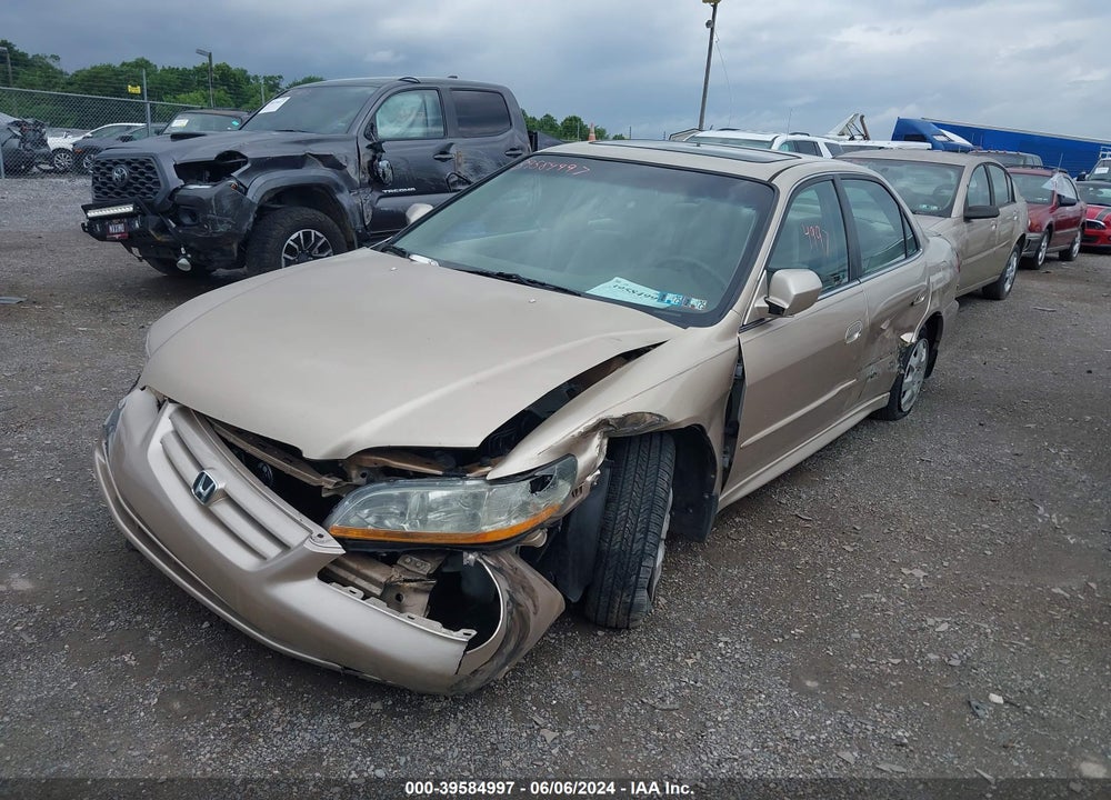 2002 HONDA ACCORD 2.3 EX/2.3 SE VIN: 1HGCG66842A078028