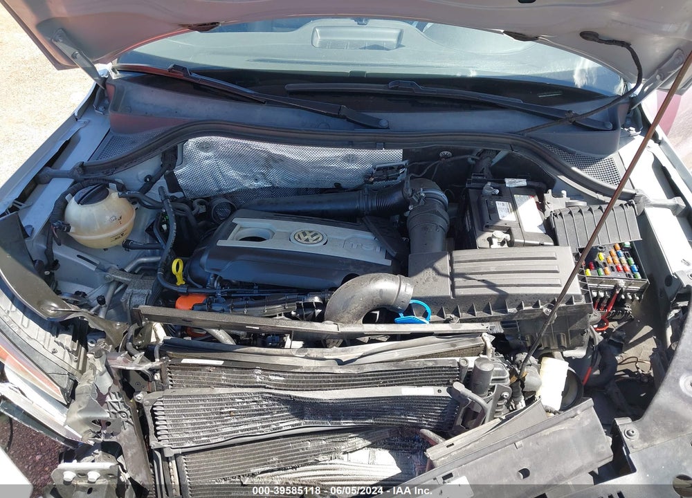 2015 VOLKSWAGEN TIGUAN SE VIN: WVGBV7AX6FW564381
