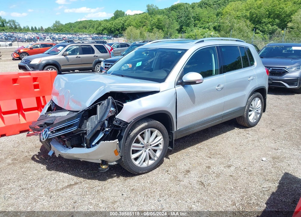 2015 VOLKSWAGEN TIGUAN SE VIN: WVGBV7AX6FW564381