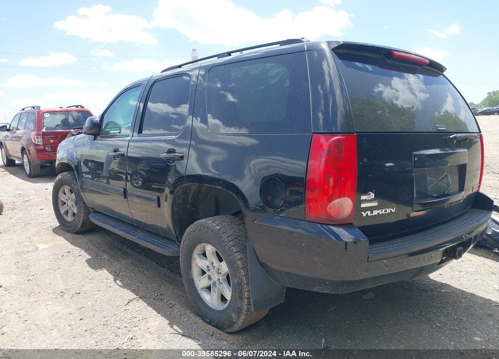 2012 GMC YUKON SLE VIN: 1GKS2AE01CR220527