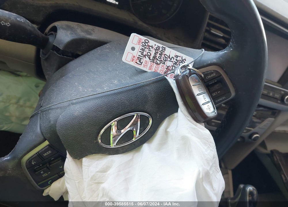 2017 HYUNDAI ELANTRA LIMITED VIN: KMHD84LFXHU127369