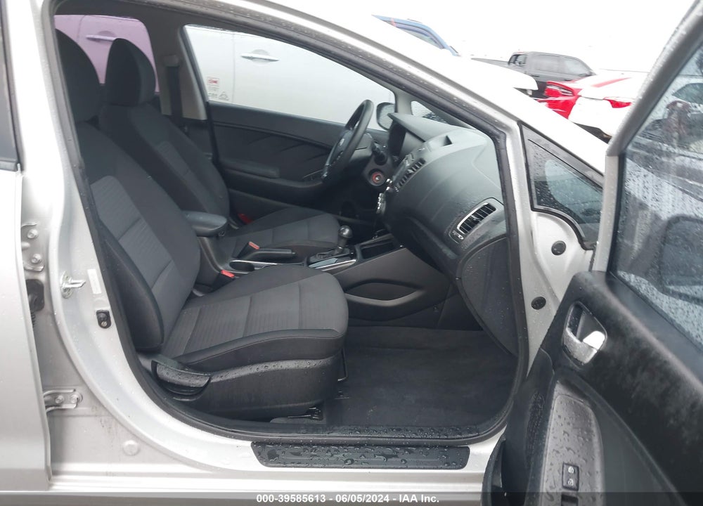 2017 KIA FORTE LX VIN: 3KPFL4A72HE119918