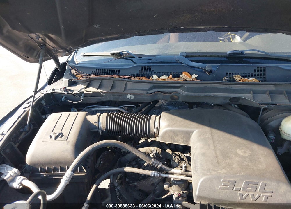2016 RAM 1500 EXPRESS VIN: 1C6RR6KG8GS145884