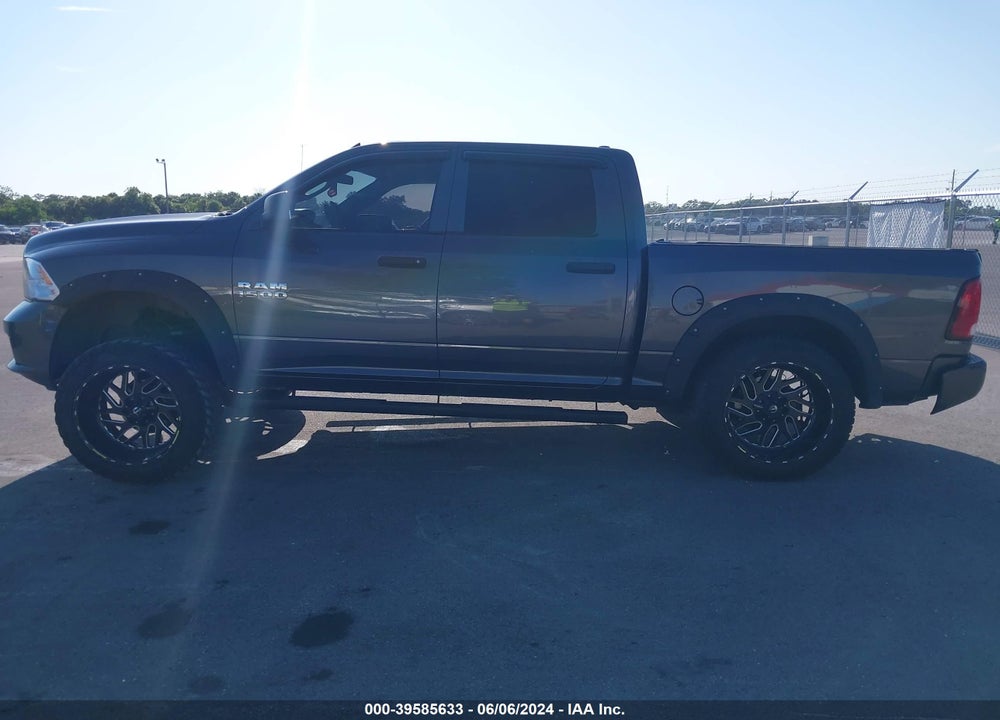 2016 RAM 1500 EXPRESS VIN: 1C6RR6KG8GS145884