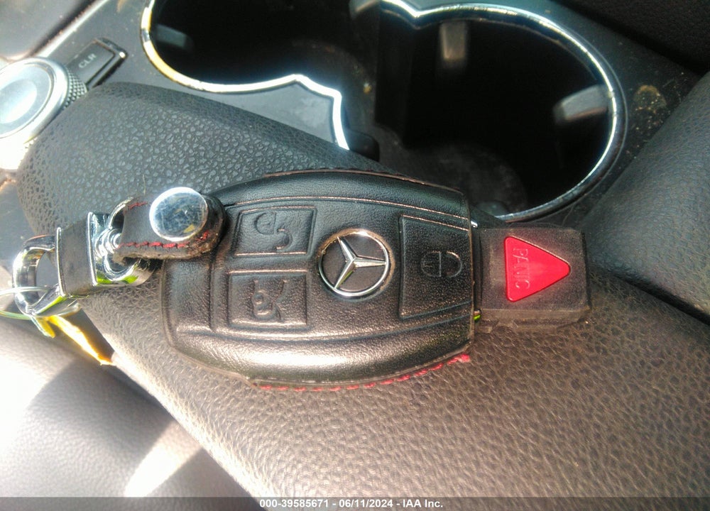 2009 MERCEDES-BENZ C 300 LUXURY 4MATIC/SPORT 4MATIC VIN: WDDGF81X99R042270
