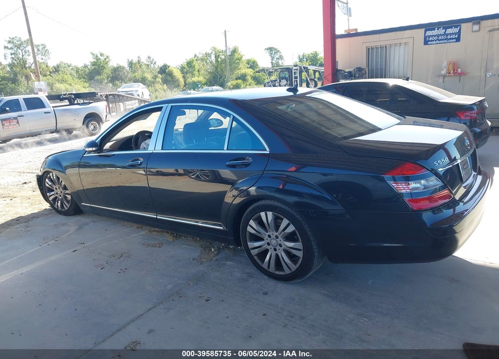 2009 MERCEDES-BENZ S 550 VIN: WDDNG71X69A266786