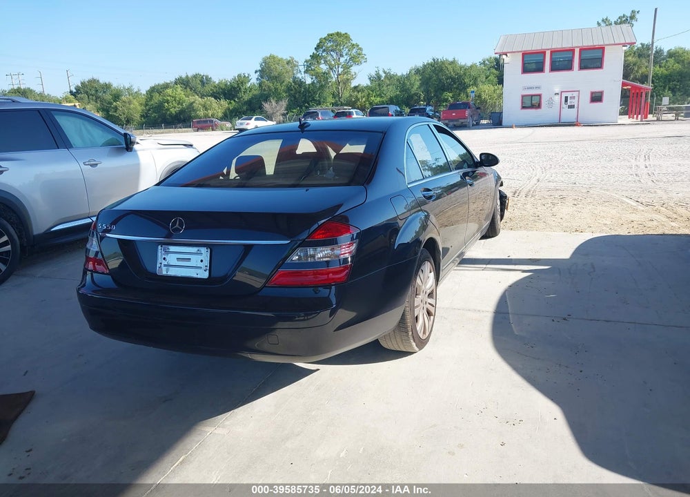 2009 MERCEDES-BENZ S 550 VIN: WDDNG71X69A266786