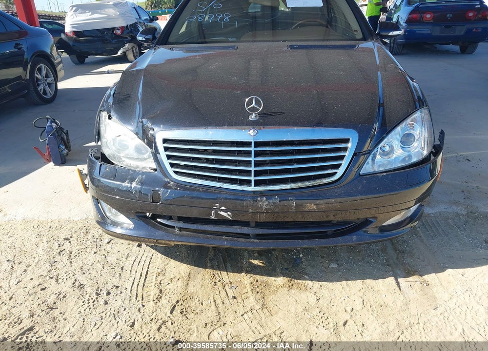 2009 MERCEDES-BENZ S 550 VIN: WDDNG71X69A266786