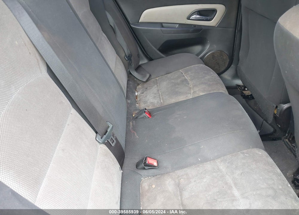 2015 CHEVROLET CRUZE LS AUTO VIN: 1G1PA5SH2F7139082