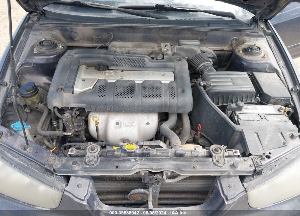 2001 HYUNDAI ELANTRA GLS VIN: KMHDN45D41U249297