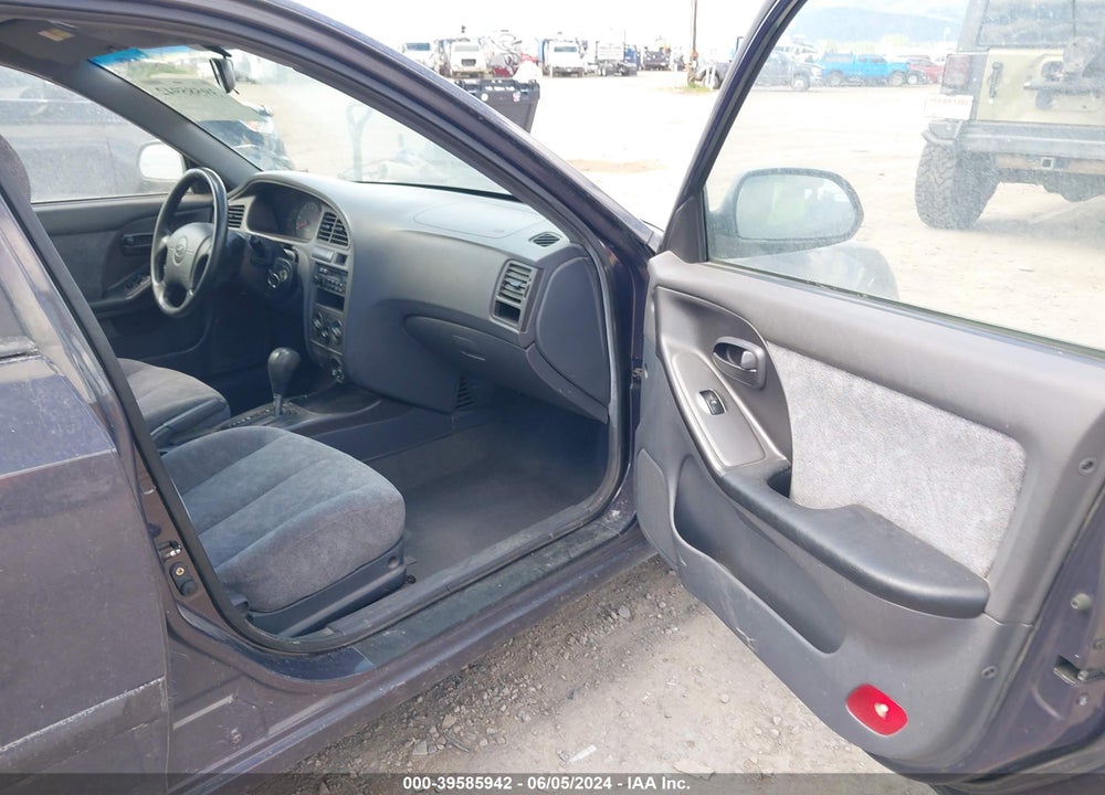 2001 HYUNDAI ELANTRA GLS VIN: KMHDN45D41U249297