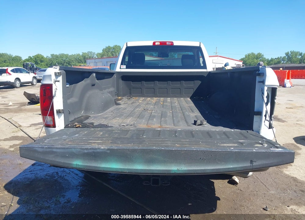 2018 RAM 1500 TRADESMAN REGULAR CAB 4X2 8' BOX VIN: 3C6JR6DGXJG167104
