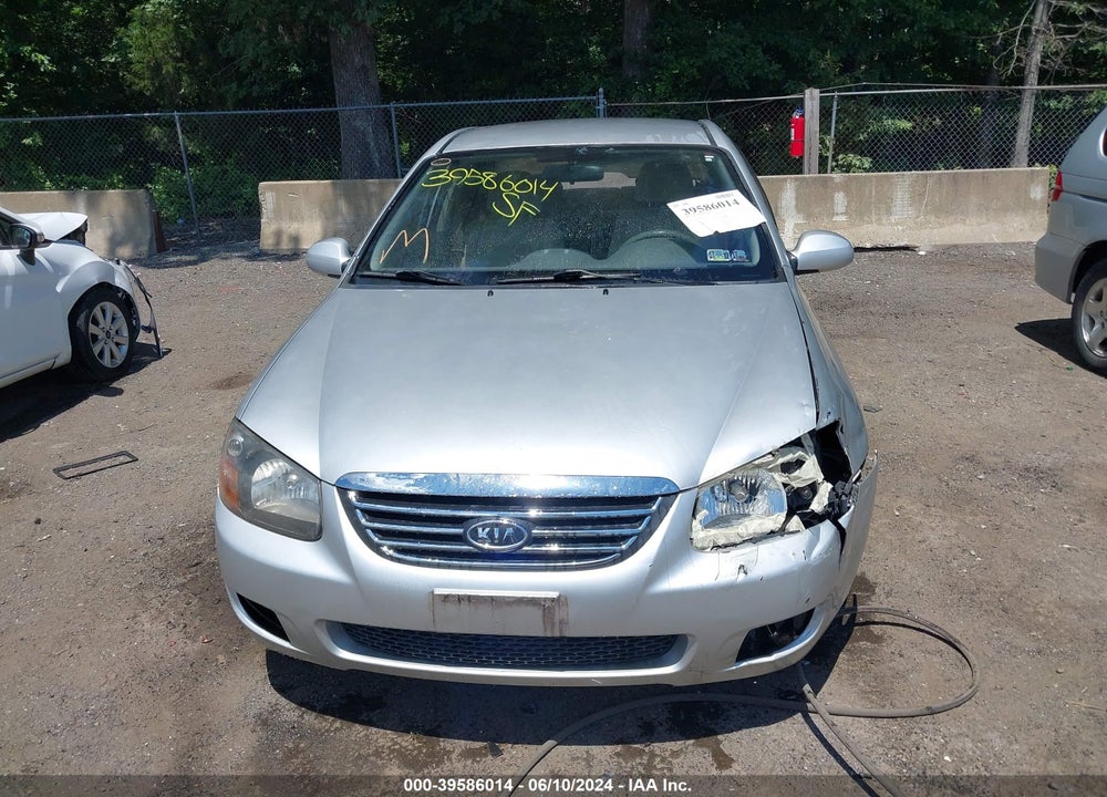 2009 KIA SPECTRA LX VIN: KNAFE222395639654