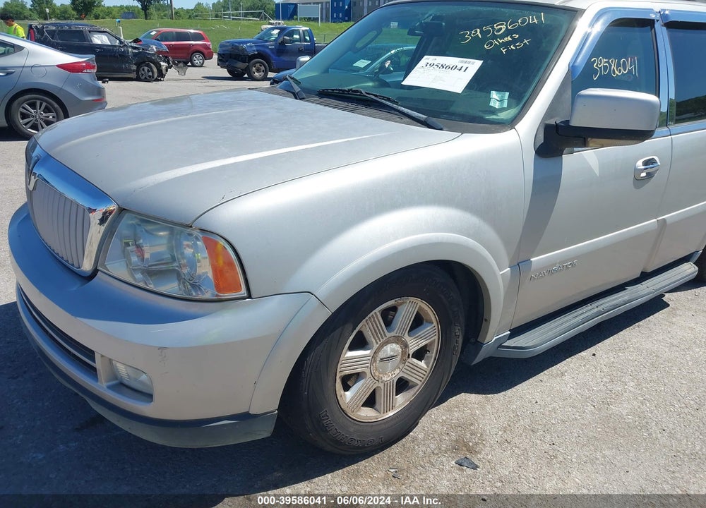2006 LINCOLN NAVIGATOR LUXURY/ULTIMATE VIN: 5LMFU28546LJ15257