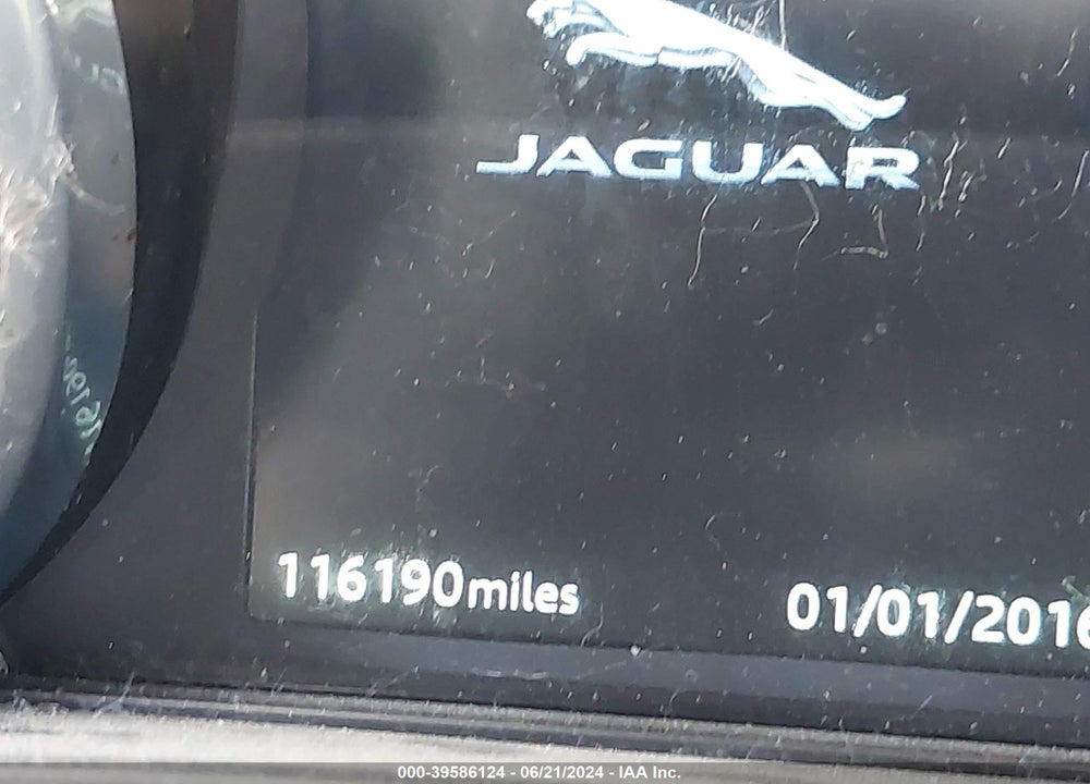2018 JAGUAR F-PACE 25T PREMIUM VIN: SADCJ2FX1JA275368