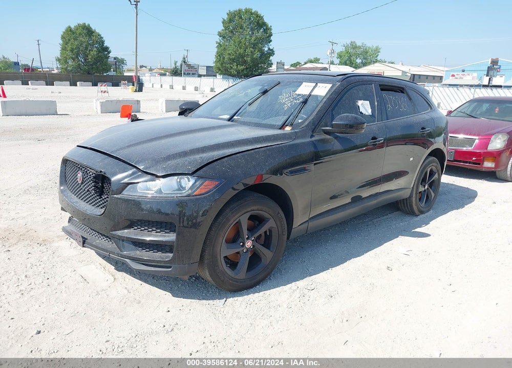 2018 JAGUAR F-PACE 25T PREMIUM VIN: SADCJ2FX1JA275368