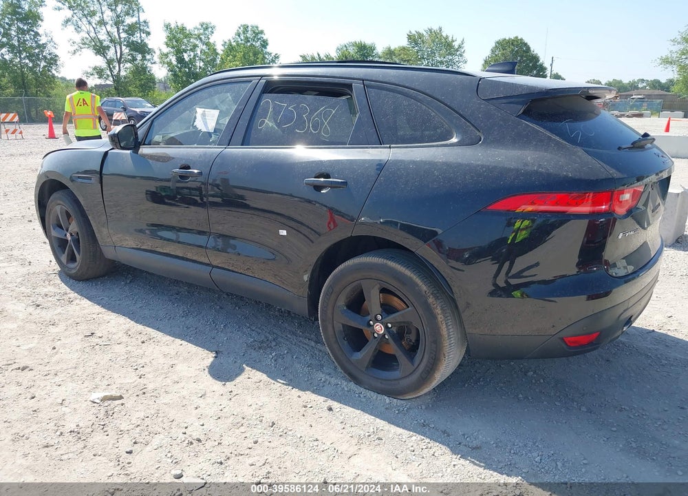 2018 JAGUAR F-PACE 25T PREMIUM VIN: SADCJ2FX1JA275368