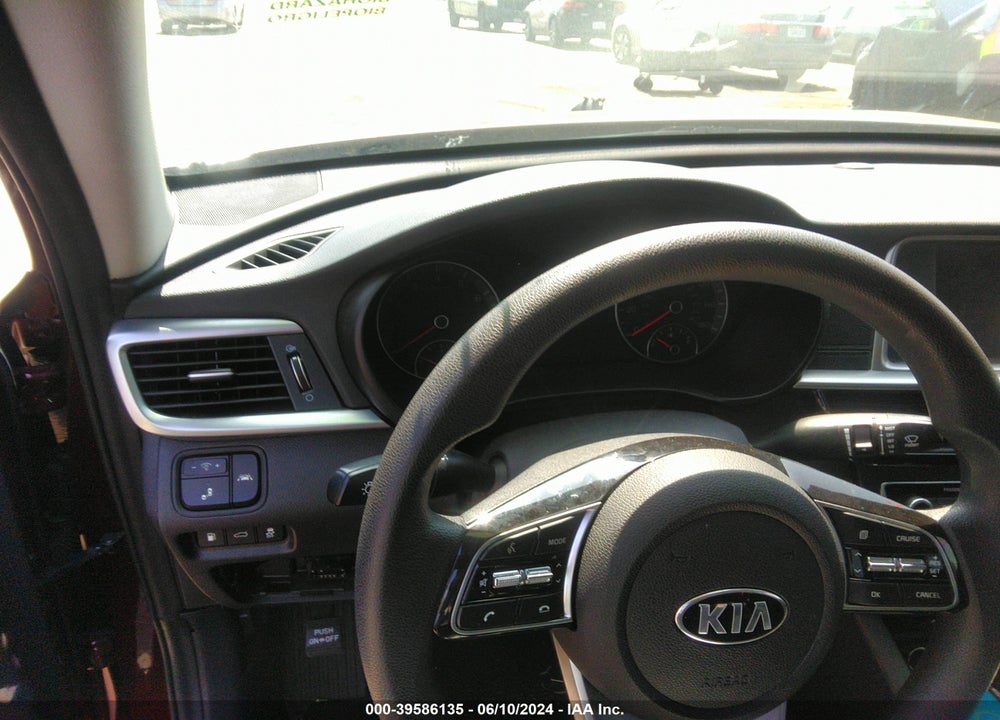 2020 KIA OPTIMA LX VIN: 5XXGT4L39LG422502