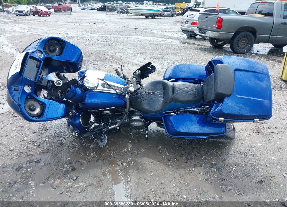 2016 HARLEY-DAVIDSON FLTRXS ROAD GLIDE SPECIAL VIN: 1HD1KTM19GB686944