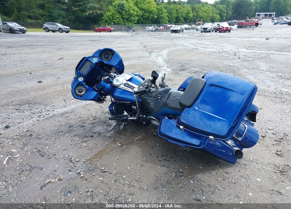2016 HARLEY-DAVIDSON FLTRXS ROAD GLIDE SPECIAL VIN: 1HD1KTM19GB686944