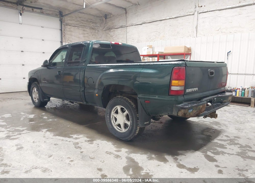2002 GMC SIERRA 1500 DENALI VIN: 2GTFK69U721361343