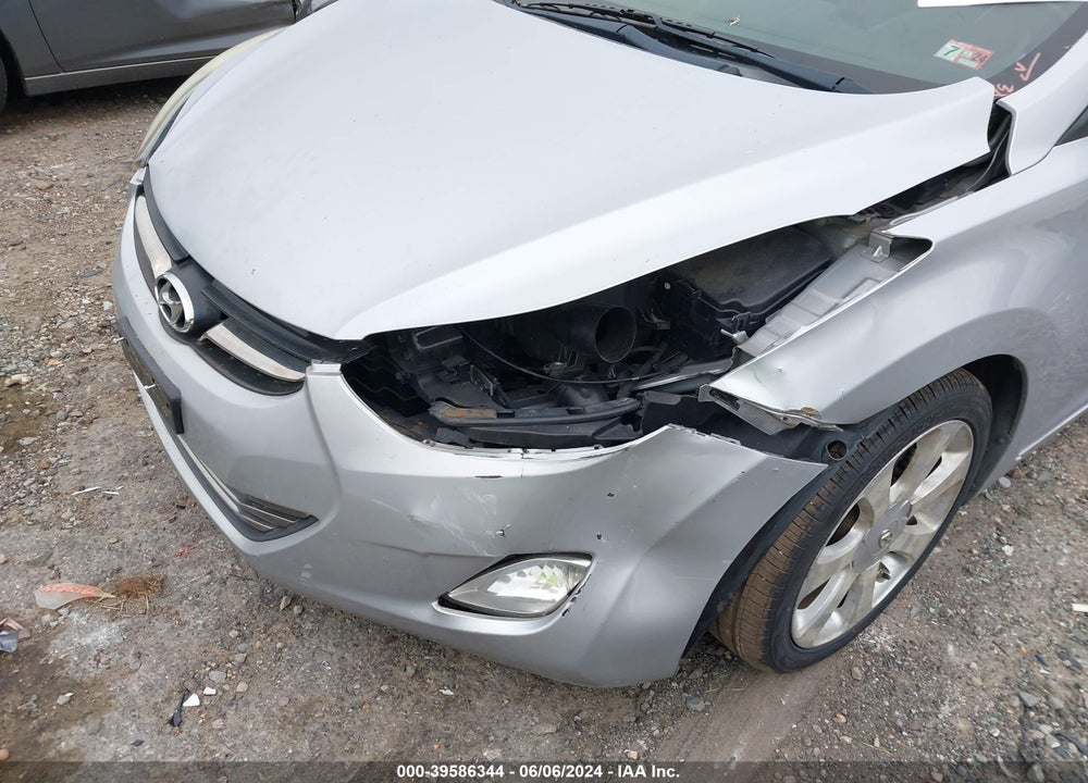2012 HYUNDAI ELANTRA LIMITED VIN: 5NPDH4AE5CH102171