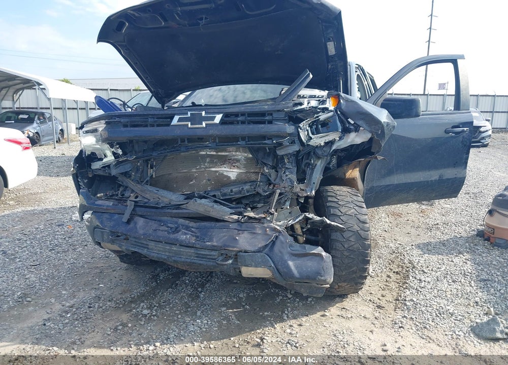 2022 CHEVROLET SILVERADO 1500 4WD SHORT BED RST VIN: 1GCUDEED0NZ619716
