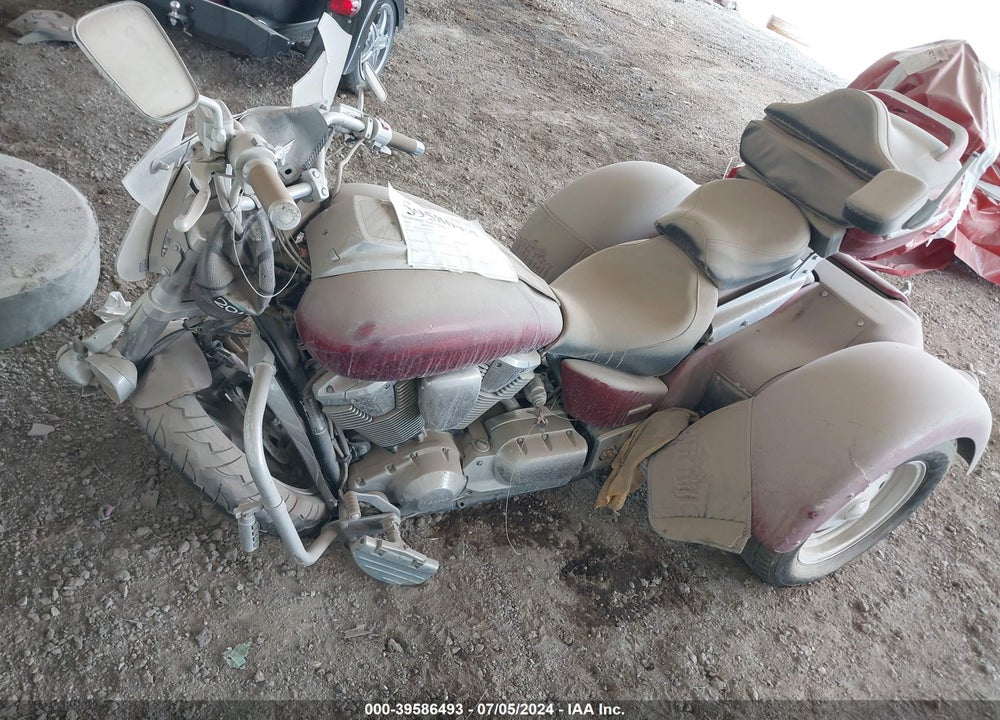 2005 HONDA VTX1800 F3 VIN: 1HFSC46G85A304017