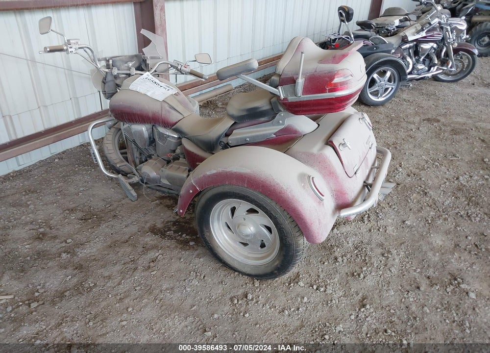 2005 HONDA VTX1800 F3 VIN: 1HFSC46G85A304017