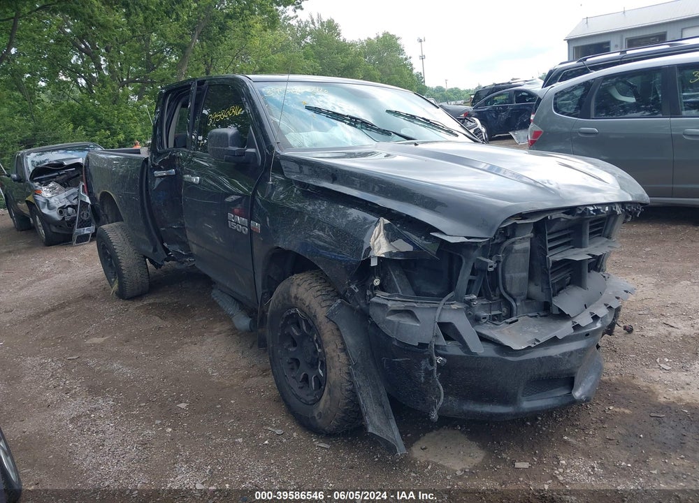 2018 RAM 1500 SLT QUAD CAB 4X4 6'4 BOX VIN: 1C6RR7GT7JS118100