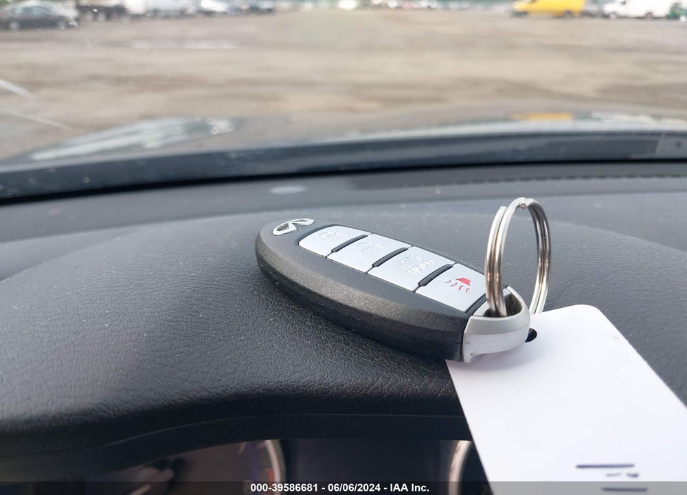 2015 INFINITI Q50 VIN: JN1BV7ARXFM390724