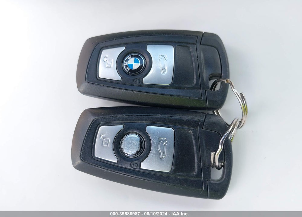 2013 BMW 320I VIN: WBA3B1C54DK130052